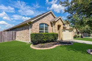 18107 Svensson Slade Ln, Houston, TX 77044 - Photo 3