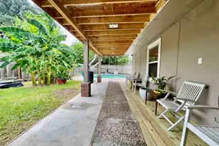 6609 Scribner Rd, Houston, TX 77074 - Photo 15