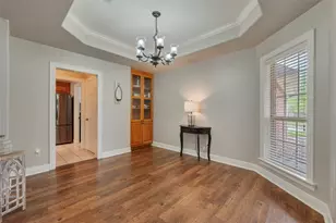 5305 Winchester Dr, Bryan, TX 77802 - Photo 3