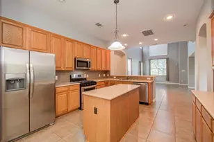 9106 Sunlight Oak Ln, Houston, TX 77070 - Photo 11
