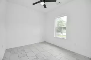 9003 Prairie View Dr, Houston, TX 77088 - Photo 19