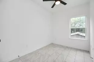 9003 Prairie View Dr, Houston, TX 77088 - Photo 15