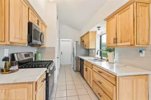 9719 Orangevale Dr, Spring, TX 77379 - Photo 9