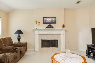 251 Chestnut St, Lake Jackson, TX 77566 - Photo 11