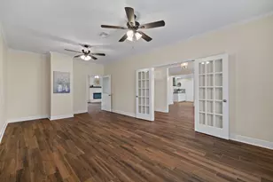 1400 Oak Hollow Dr, Dickinson, TX 77539 - Photo 25