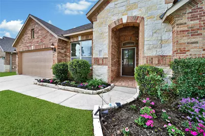 911 River Crossing Drive, Conroe, TX 77384 - Photo 3