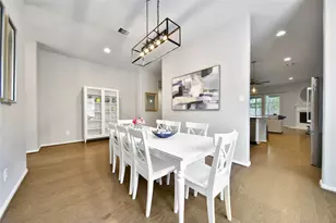 911 River Crossing Dr, Conroe, TX 77384 - Photo 9