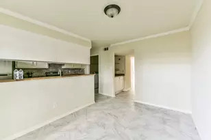 5917 Fairdale Ln, Houston, TX 77057 - Photo 15