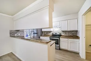 5917 Fairdale Ln, Houston, TX 77057 - Photo 15