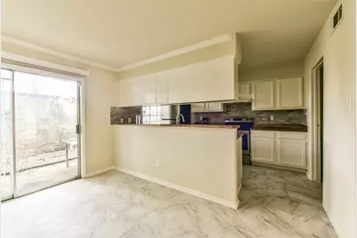 5917 Fairdale Lane #10, Houston, TX 77057 - Photo 9