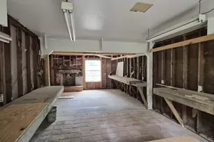 916 Brook Forest Dr, Conroe, TX 77385 - Photo 27