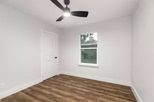 6618 Hartwick Rd, Houston, TX 77016 - Photo 9