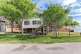 308 Bay Ave, Kemah, TX 77565 - Photo 3