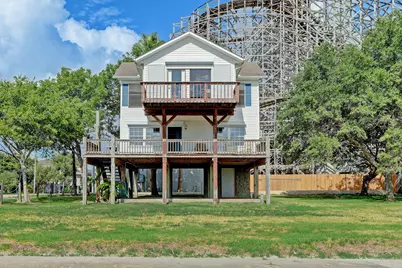 308 Bay Avenue, Kemah, TX 77565 - Photo 1