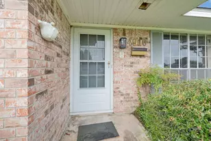 4910 Teton St, Houston, TX 77033 - Photo 7