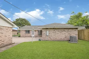 4910 Teton St, Houston, TX 77033 - Photo 25