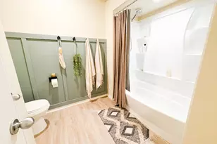 738 Thicket Ln, Houston, TX 77079 - Photo 13