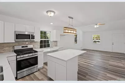 512 Vickers Avenue, San Antonio, TX 78211 - Photo 5
