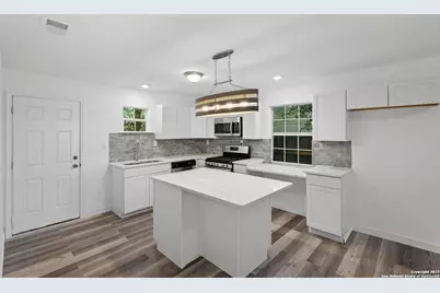 512 Vickers Avenue, San Antonio, TX 78211 - Photo 23