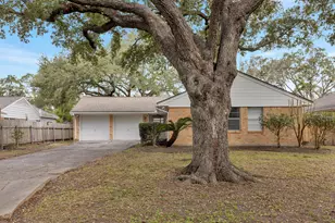 4750 Sanford Rd, Houston, TX 77035 - Photo 1