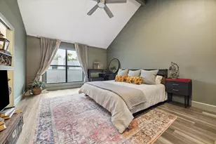 727 Bunker Hill Rd, Houston, TX 77024 - Photo 21