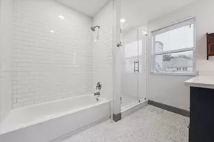 727 Bunker Hill Rd, Houston, TX 77024 - Photo 23