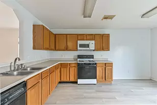 3107 Maryfield Ln, Pearland, TX 77581 - Photo 11