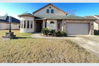 6030 Queens Court, Orange, TX 77630 - Photo 1