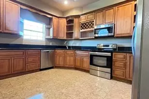 6030 Queen's Ct, Orange, TX 77630 - Photo 7