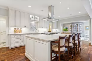 28 E Broad Oaks Dr, Houston, TX 77056 - Photo 3