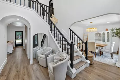 129 N Rainbow Ridge Circle, The Woodlands, TX 77381 - Photo 11
