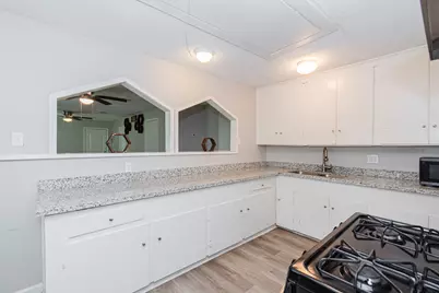 402 W Camp Street, Brazoria, TX 77422 - Photo 11