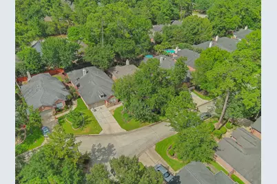 58 W Sienna Place, The Woodlands, TX 77382 - Photo 5