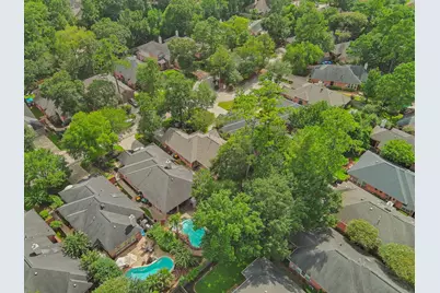 58 W Sienna Place, The Woodlands, TX 77382 - Photo 21