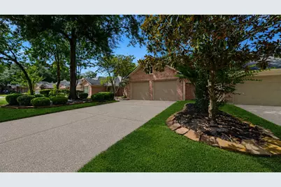 58 W Sienna Place, The Woodlands, TX 77382 - Photo 23