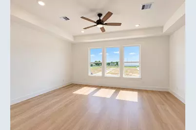 507 Hillwood Heights Drive, Houston, TX 77091 - Photo 17