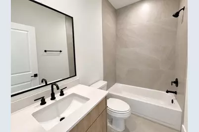507 Hillwood Heights Drive, Houston, TX 77091 - Photo 15