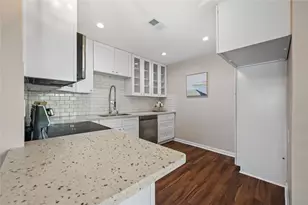 3506 Cove View Blvd, Galveston, TX 77554 - Photo 9