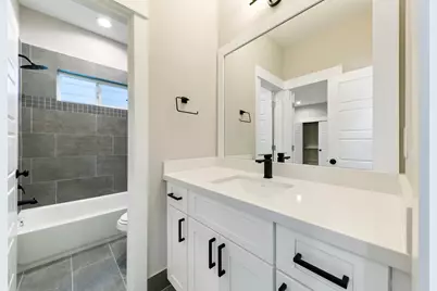 5214 Pinemont Creek Lane, Houston, TX 77018 - Photo 29