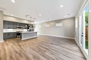 5214 Pinemont Creek Ln, Houston, TX 77018 - Photo 7