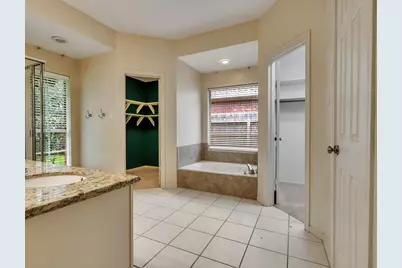 14342 Fair Knoll Way, Houston, TX 77062 - Photo 23