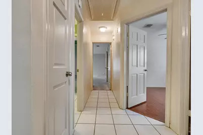 14342 Fair Knoll Way, Houston, TX 77062 - Photo 17