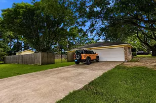 5815 Scenic Dr, Beaumont, TX 77713 - Photo 19