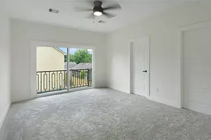 1313 Knight Sret St, Houston, TX 77022 - Photo 5