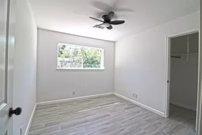 9211 Blankenship Drive, Houston, TX 77080 - Photo 9