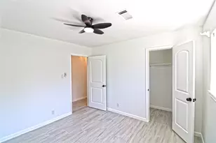 9211 Blankenship Dr, Houston, TX 77080 - Photo 19