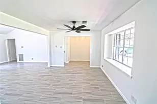 9211 Blankenship Dr, Houston, TX 77080 - Photo 13