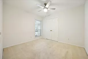 1407 Quail Hollow, Sealy, TX 77474 - Photo 11