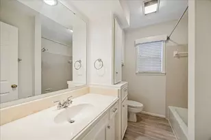 1407 Quail Hollow, Sealy, TX 77474 - Photo 13