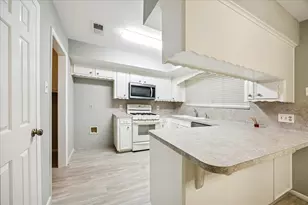 1407 Quail Hollow, Sealy, TX 77474 - Photo 5